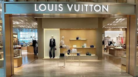 louis vuitton hounslow airport